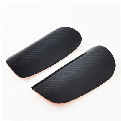 Футболни предпазители за пищял от карбонови влакна